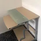طاولة كمبيوتر