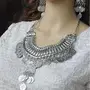 الرياض - سلاسل ومكياجات جمله