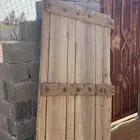 للبيع بابين خشب تراث قديمات بالحيل