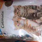 يوجد جميع مستلزمات الطيور والحيوانات وشبوك