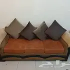 اثاث طقم كامل كنب بحالة جيدة للبيع 250 ريال و قابل للتفاوض