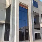 زجاج والمنيوم