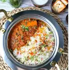 تدريب العمال على مشروع مطاعم تكا