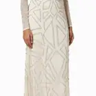 فستان طويل بأكمام