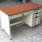 أثاث مكتبي ومدرسي متكامل