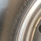 يوجد لدينا كفرات حجري كمال مقاس 285 70 17وجنوط هلل جيب