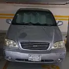 كيا كرنفال 2003