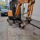 جميع أحجام البوكلينات للأيجار اليومي والشهري
