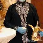 قهوجي وصبابين رجال ونساء