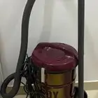 مكنسة كهربائية