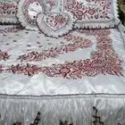 مفرش مطرز استعمال خفيف 6 قطع