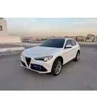 سيارة للبيع ايطاليه  سيارة الفاروميو استيلفيو اللون  ابيض ا