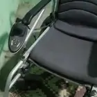 كرسي كهربائي متحرك