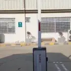 بوابة مواقف عمود سيارات بوابة تنظيم دخول السيارة بوابة افراد