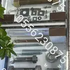 Hose crimping machine