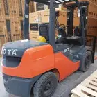 رافعات شوكيه فوركلفت سكينه كرينات ونش للايجار الشهري وليومي