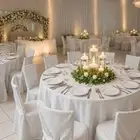 تلبيسات كراسي تنسيق حفلات وستاره وفازات مستخدمه نظيفه للبيع