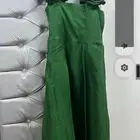 فستان لون أخضر