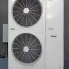 فني تبريد وتكيف