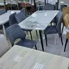 طاوله طعام
