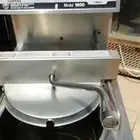السلام عليكم ورحمة الله وبركاته مكينت بروست امريكي