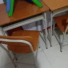طاولات مدرسية مستعملة استعمال خفيف للبيع الحضانة