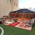 توجد عندنا قهوجيه وصبابين وكراسي وطاوله