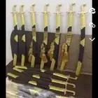 تأجير سيوف وسماعات