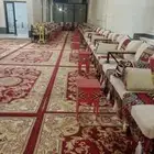 موجود عندنا قهوجيين وصبابين وكراسي وطاوله