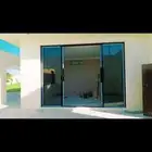 المنيوم والزجاج السكريت والاستركشر