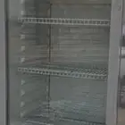 ثلاجة باب زجاج