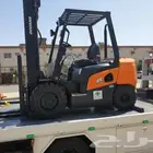 فوركلفت رافعه رافعات للايجار