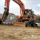 بوكلين كفرات للايجار سائق هندي محترف والعمل اي مدينه