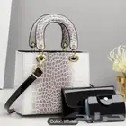 شنط. وبوتات. احذيه بناتي ونسائي بسعر مخفض