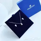 خواتم سوارفسكي نسائي. سلاسل واساور