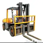 رافعة شوكية فوركلفت للايجارج