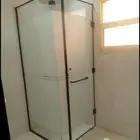 زجاج شاور. شاور واجهات