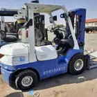 رافعه شوكيه للإيجار يومي شهري تنزلي حاويات تحميل تريلات