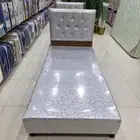 يوجد لدينا جميع انواع الدواليب من خشب والحديد والبكسات الخشب