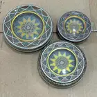 علب زعفران فارغه