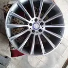 جوجد لدينا جنوط مرسديس مقاس 20اصلي وكالة نضيفه مره شبه جديد