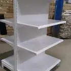 رفوف سوبر ماركت