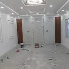 مقاول دهانات داخلي وخارجي وتركيب الفوم وبديل الرخام والخشب