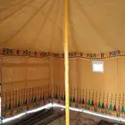 خيمة ابيض واجها شفاف ثلاث طبقات