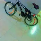انا في مكه الدراجه للبيع مره نظيفه