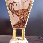 مبخرة الوعل حائلية عليها رسم بالحرق