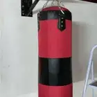 كيس ملاكمه 300 ريال مع حامل