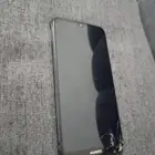 جوال هواويY7 فيه كسور خفيفه والكاميرا مكسوره لكنه يصور