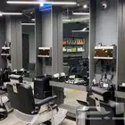 ارغب في حلاق باكستاني او هندي ومتمكن في الحلاقه