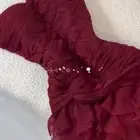 فستان أحمر